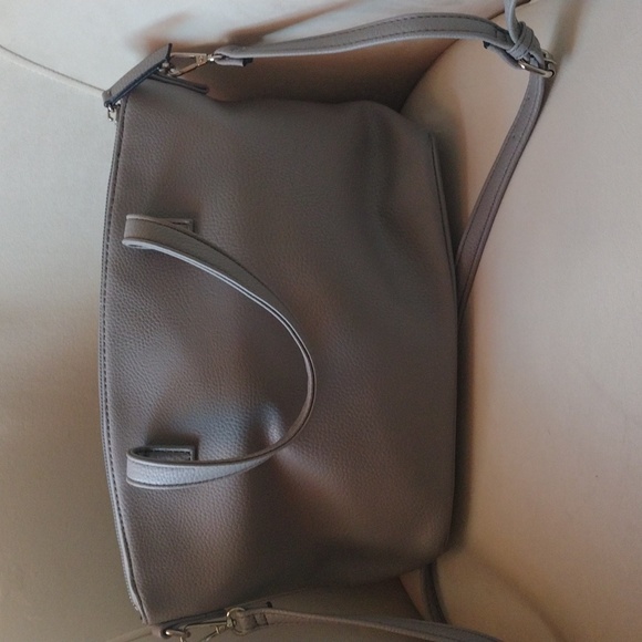 Handbag - Picture 2 of 7